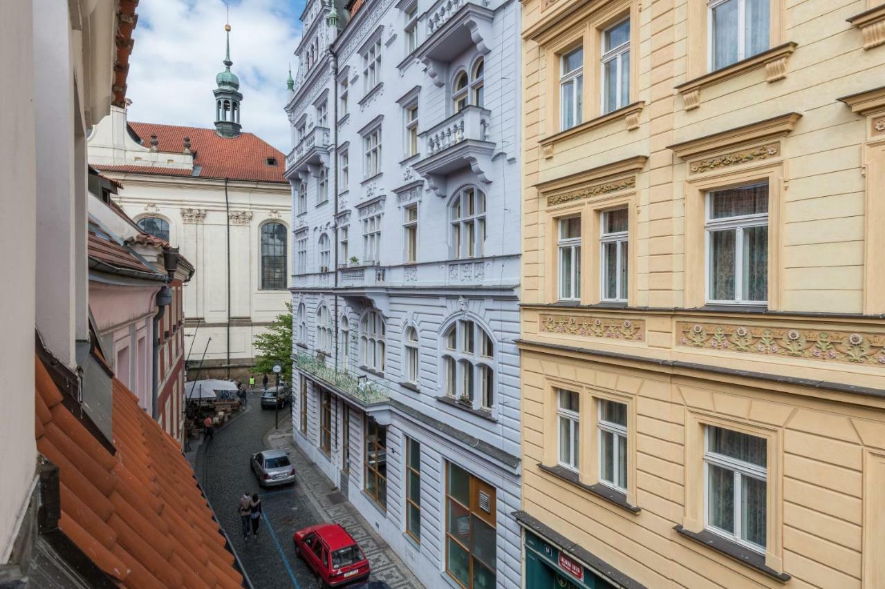 פראג Exclusive Old Town Residence Near Charles Bridge מראה חיצוני תמונה
