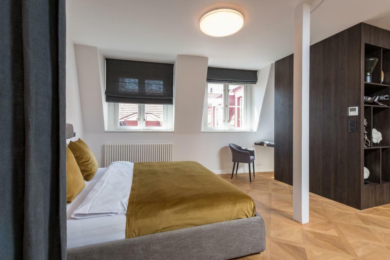 פראג Exclusive Old Town Residence Near Charles Bridge מראה חיצוני תמונה